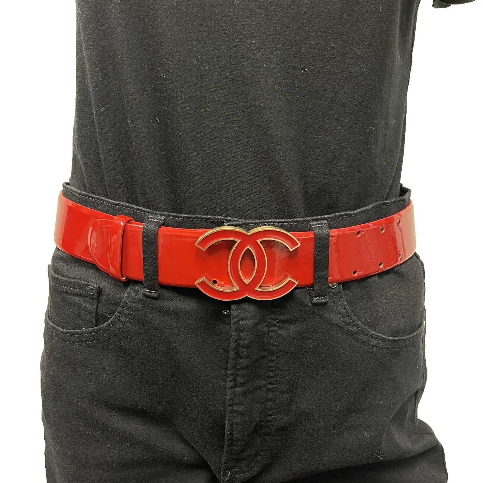 CHANEL - CC Red Patent Leather Belt - Red / Gold - Size 80 - 32
