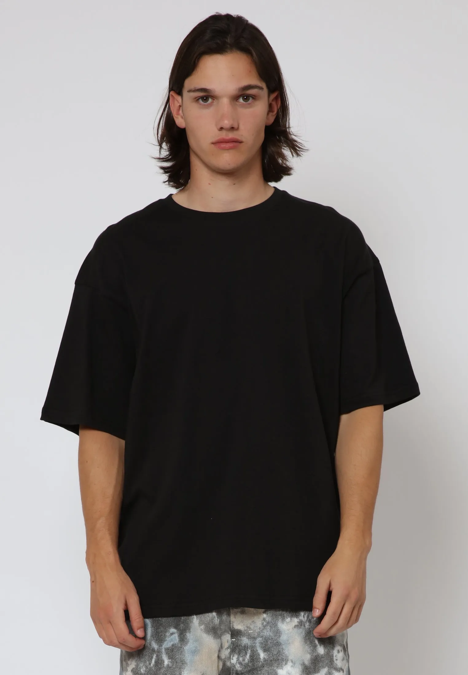 EMBROIDERED RELAXED T-SHIRT BLACK