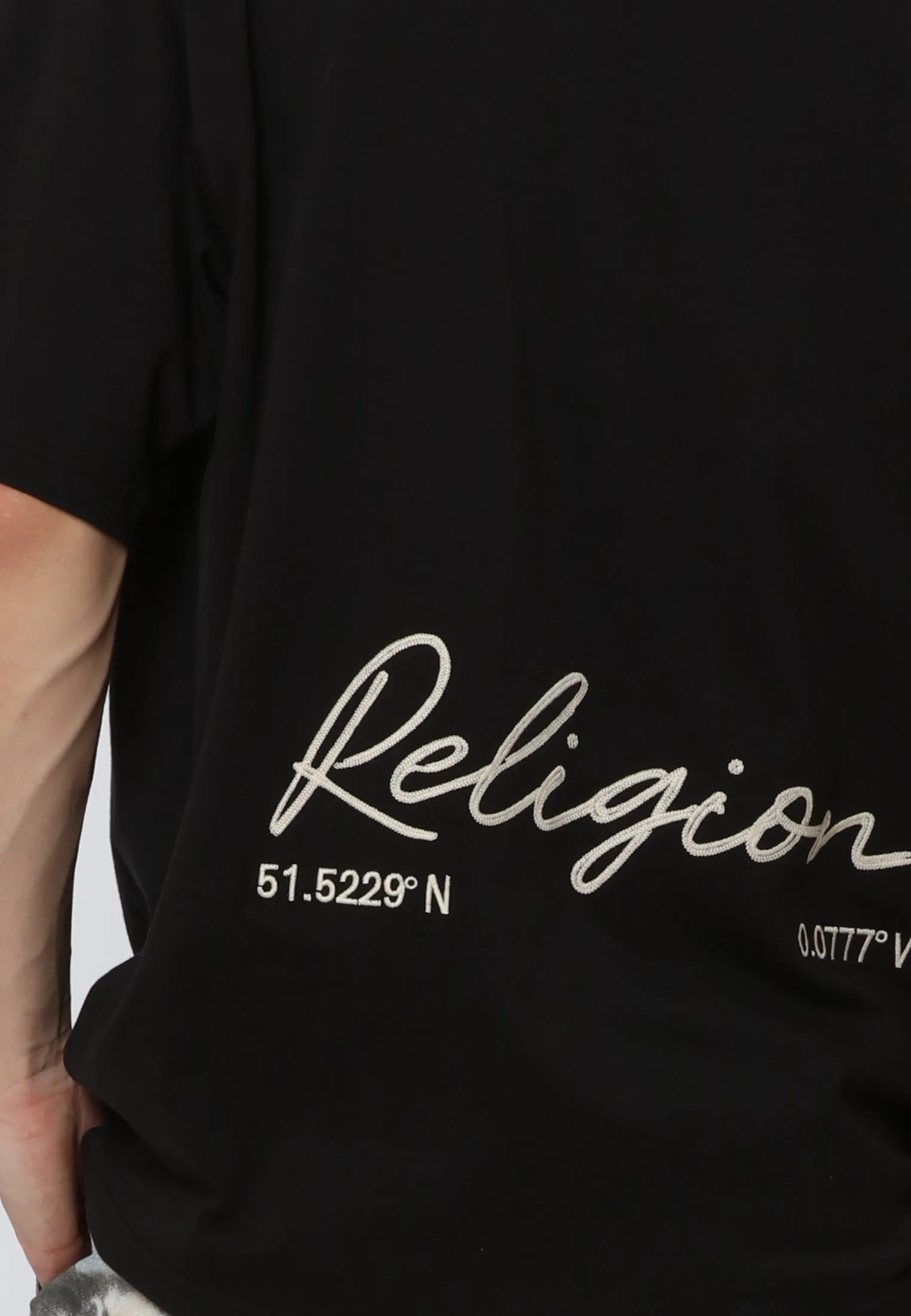 EMBROIDERED RELAXED T-SHIRT BLACK
