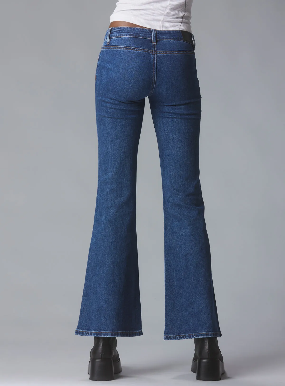 Sub Jeans